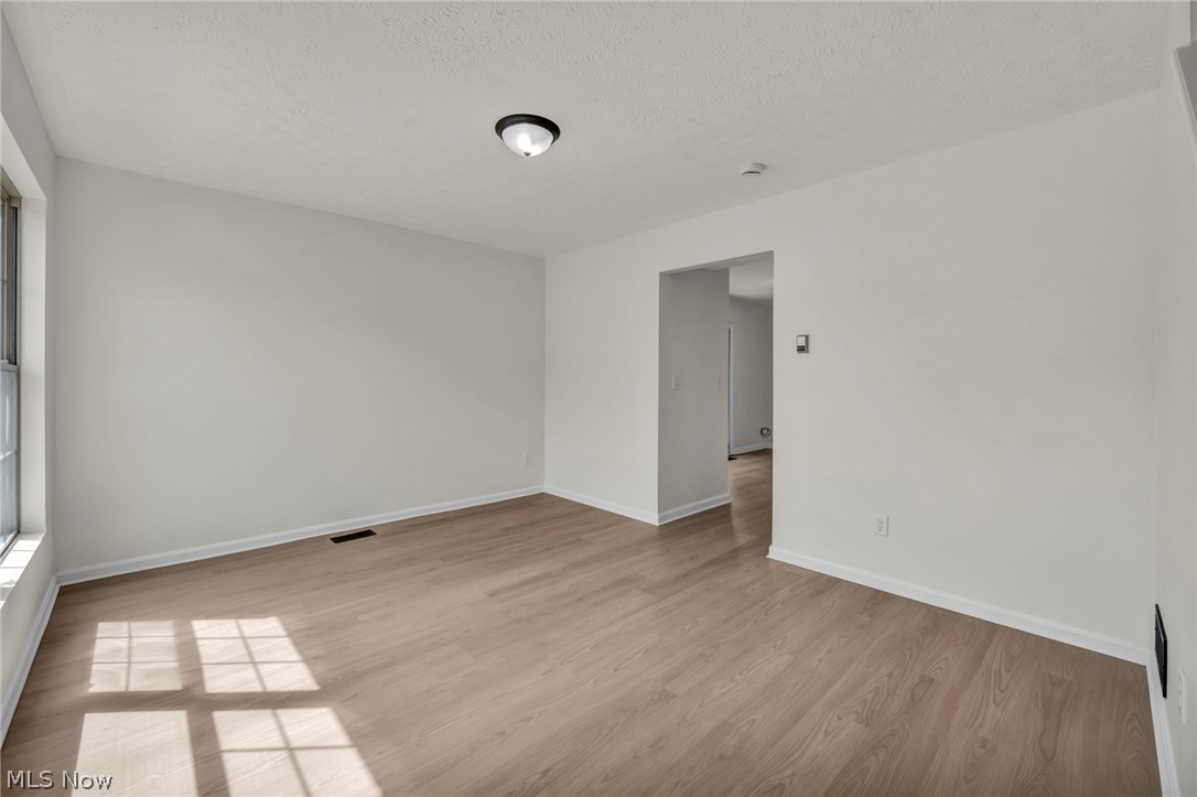 71 Chestnut Street Elyria OH 44035