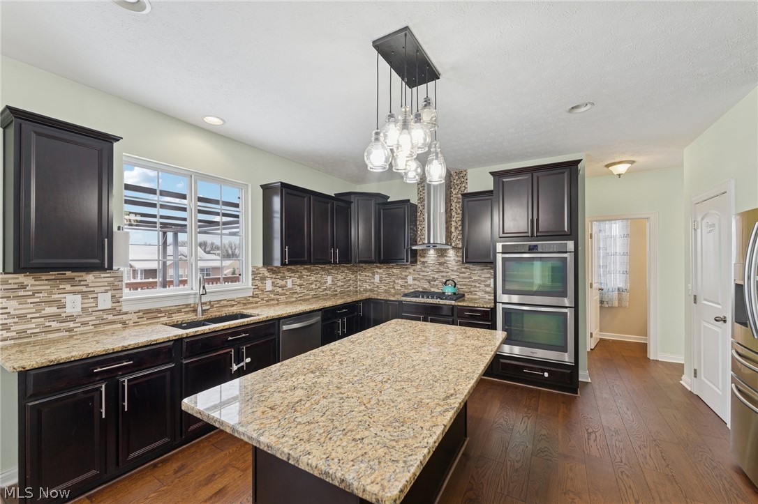 866 Somerby Circle Uniontown OH 44685