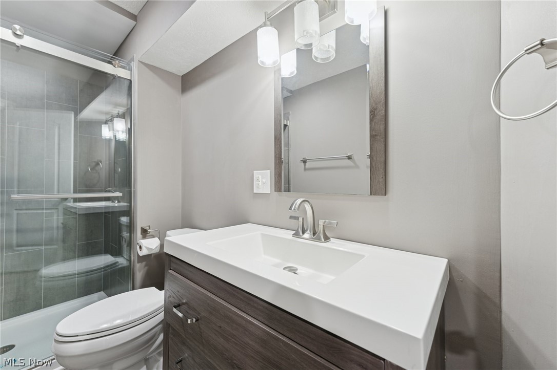 866 Somerby Circle Uniontown OH 44685