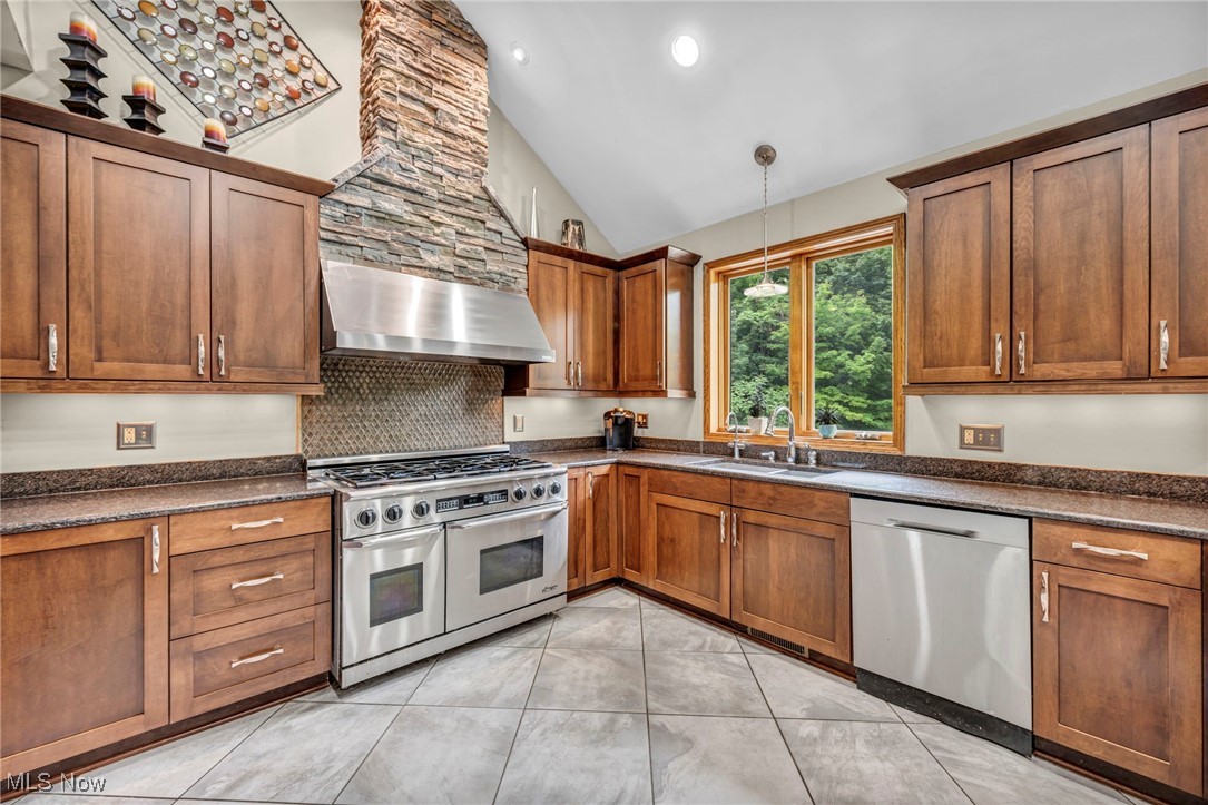7454 Euclid Chardon Road Kirtland OH 44094