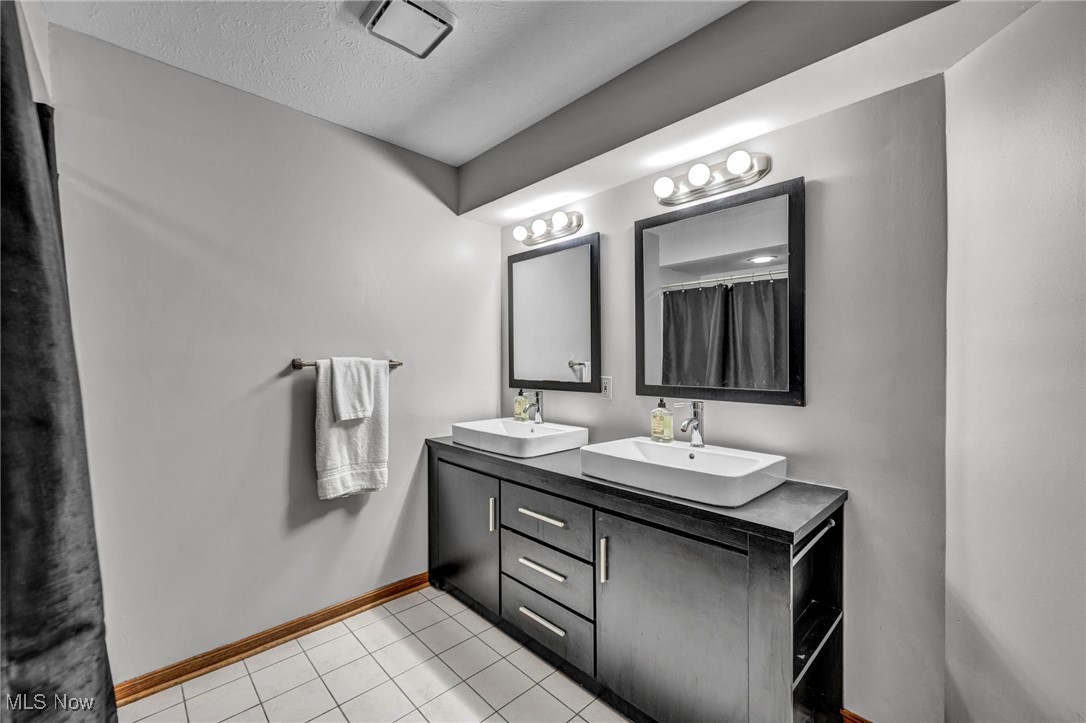 7454 Euclid Chardon Road Kirtland OH 44094