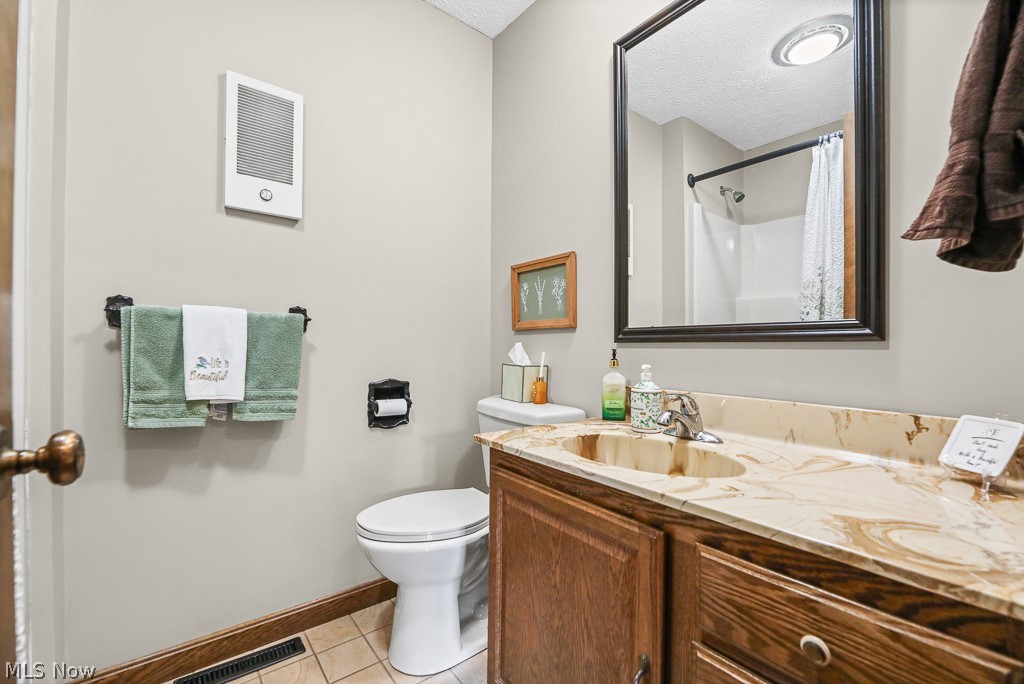 14281 Wade Avenue NE Hartville OH 44632