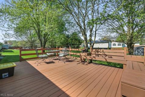 14281 Wade Avenue NE Hartville OH 44632