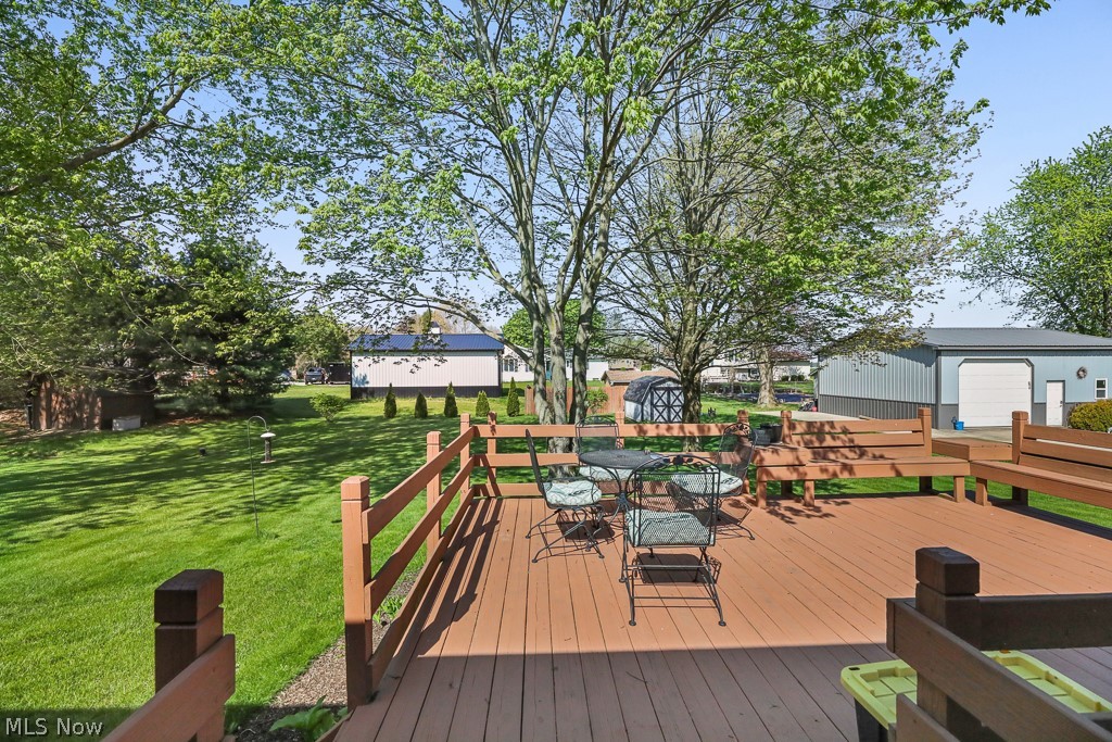 14281 Wade Avenue NE Hartville OH 44632