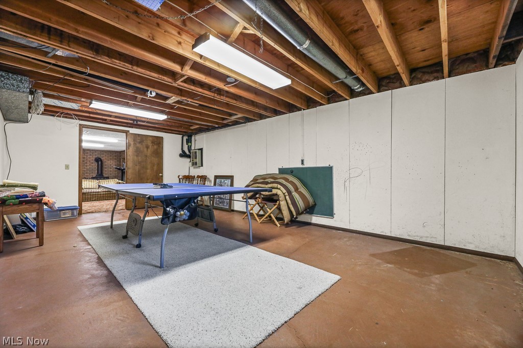 14281 Wade Avenue NE Hartville OH 44632