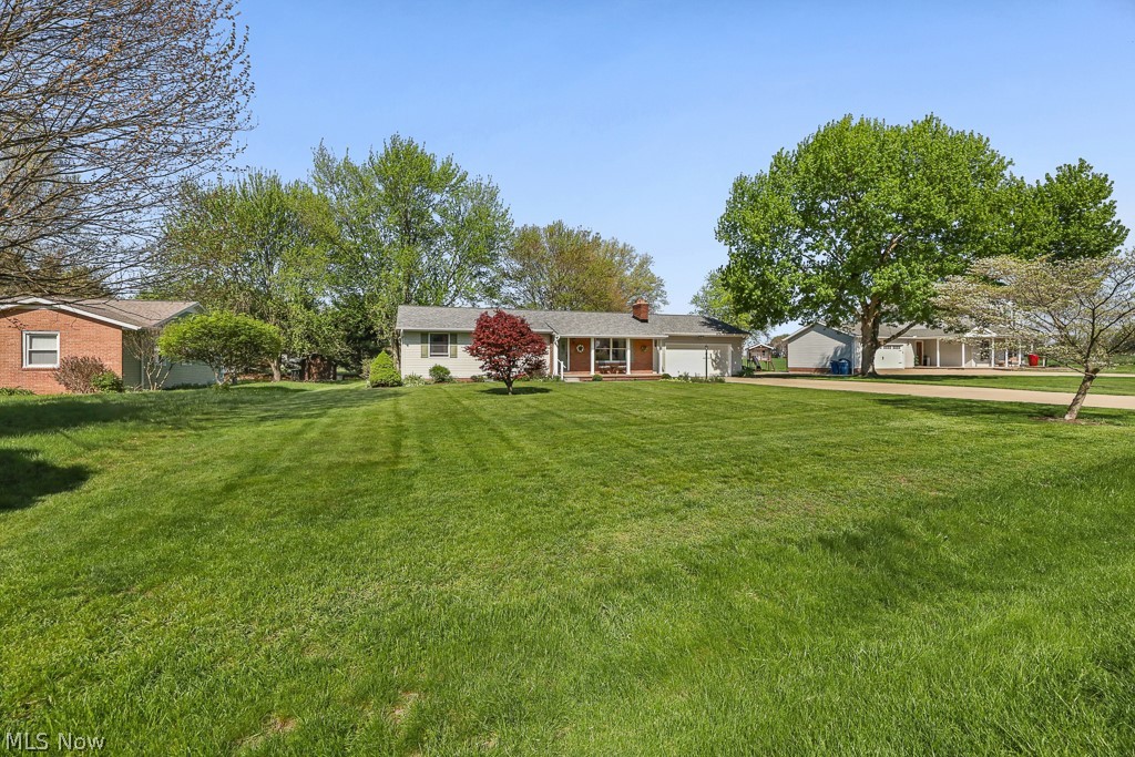 14281 Wade Avenue NE Hartville OH 44632