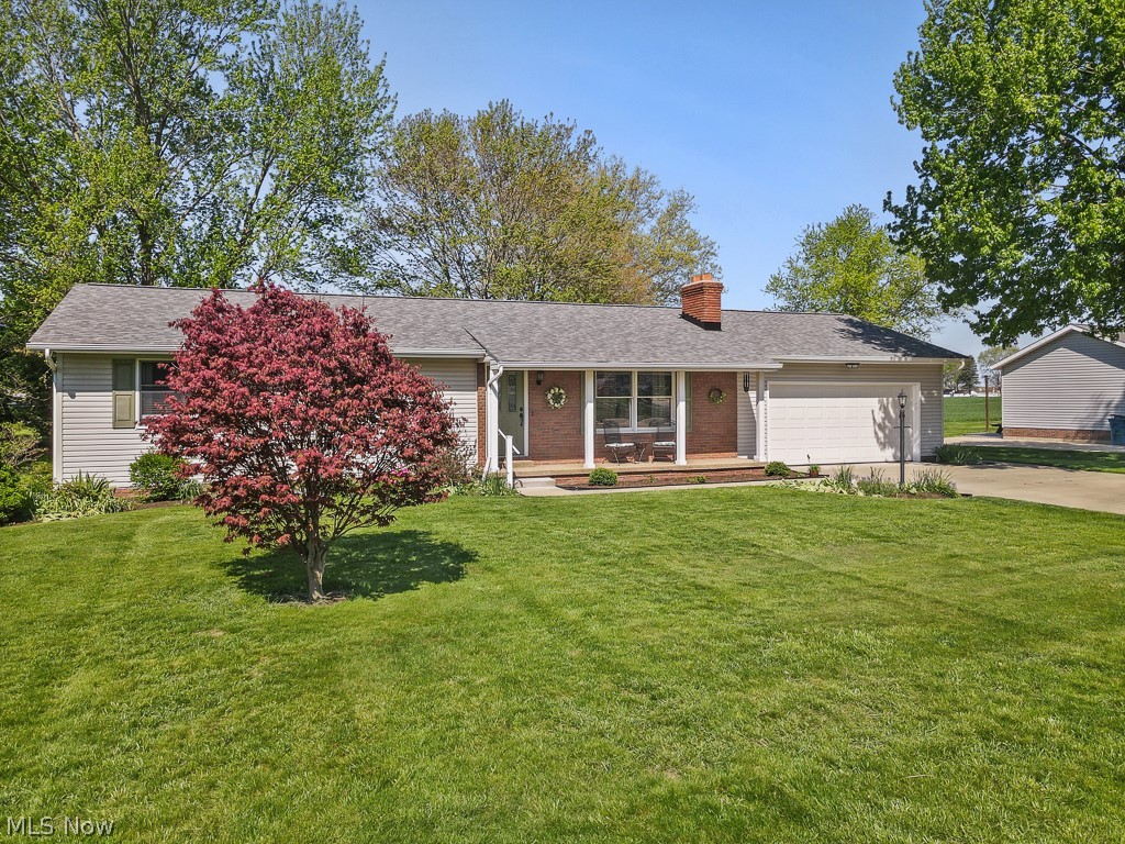 14281 Wade Avenue NE Hartville OH 44632