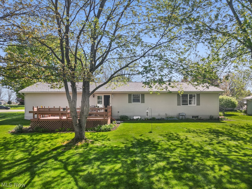 14281 Wade Avenue NE Hartville OH 44632