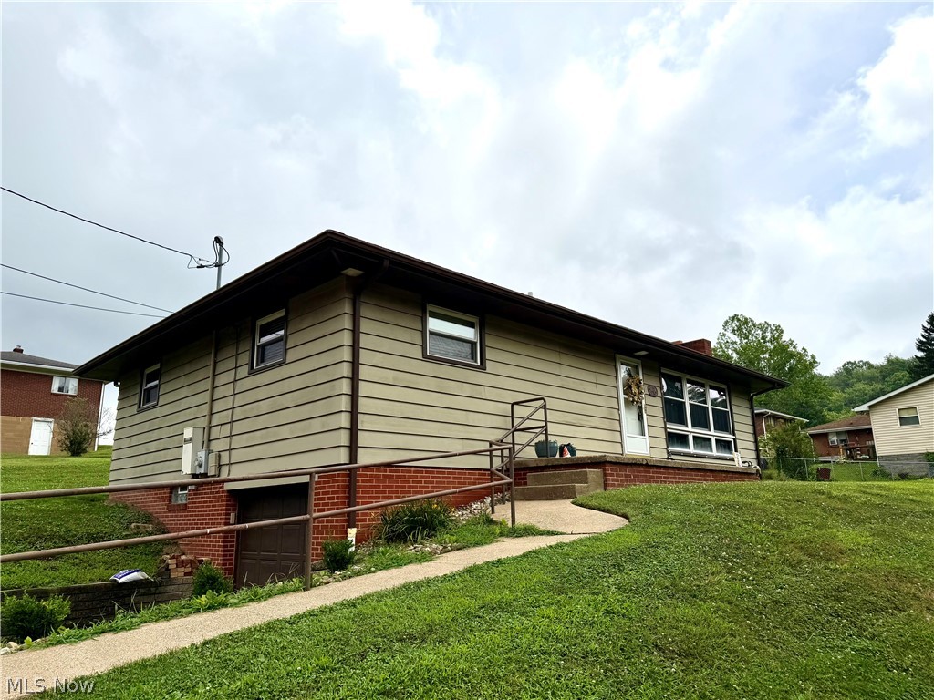122 White Bell Circle Wellsburg WV 26070