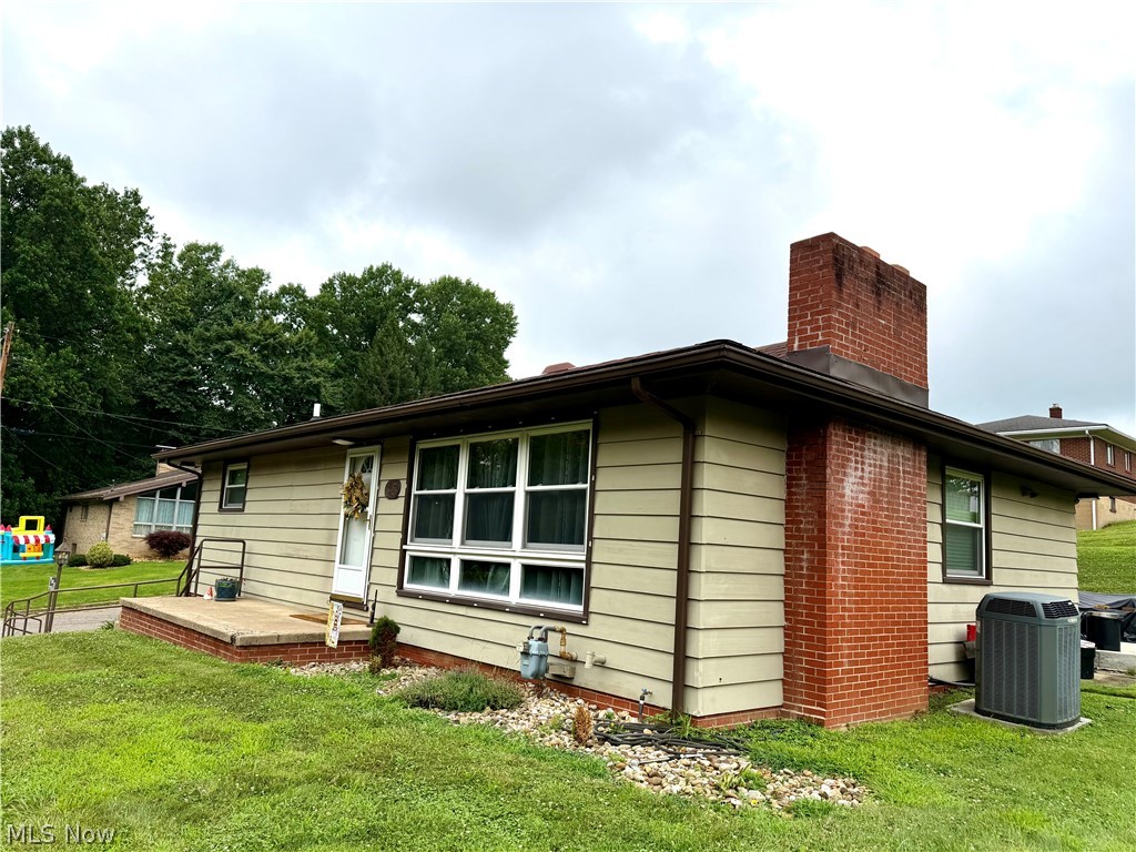 122 White Bell Circle Wellsburg WV 26070