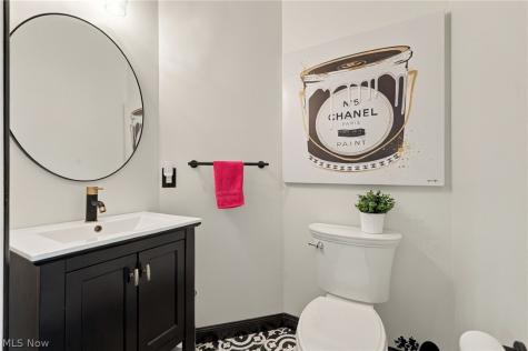 39280 Camelot Way Avon OH 44011