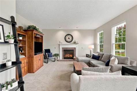 39280 Camelot Way Avon OH 44011