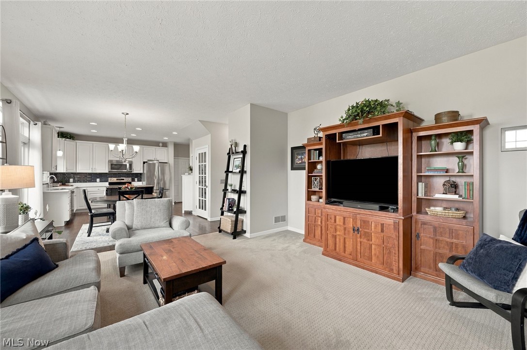 39280 Camelot Way Avon OH 44011