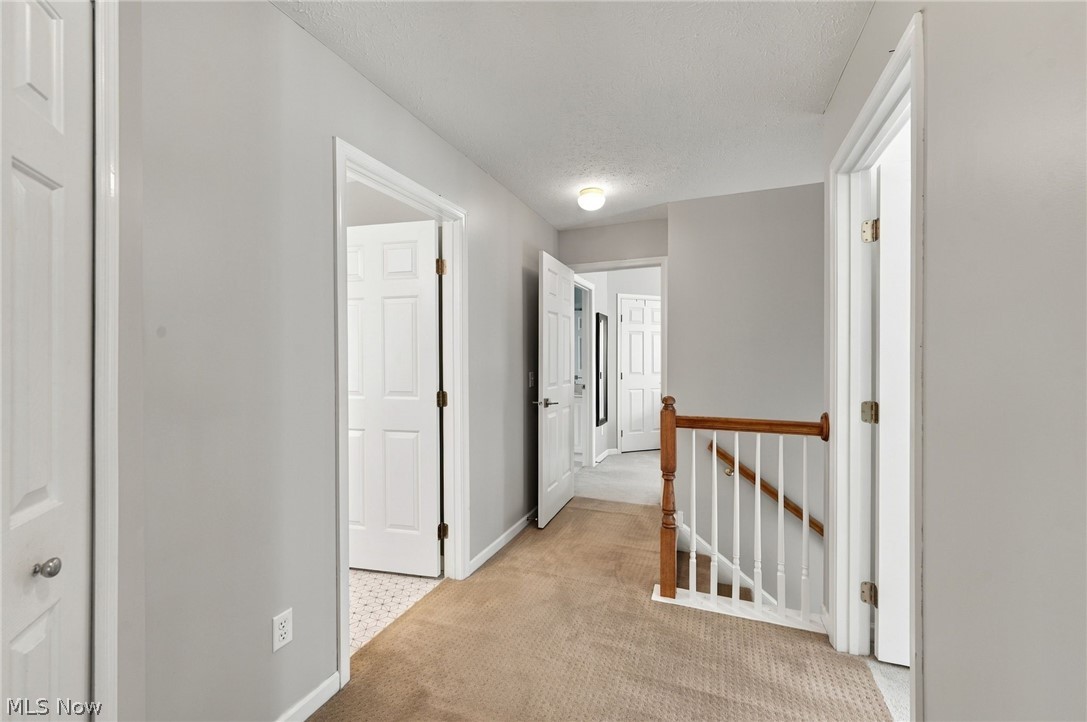 39280 Camelot Way Avon OH 44011