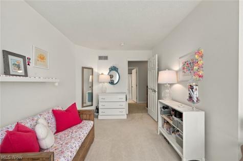 39280 Camelot Way Avon OH 44011