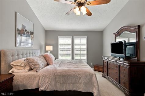39280 Camelot Way Avon OH 44011