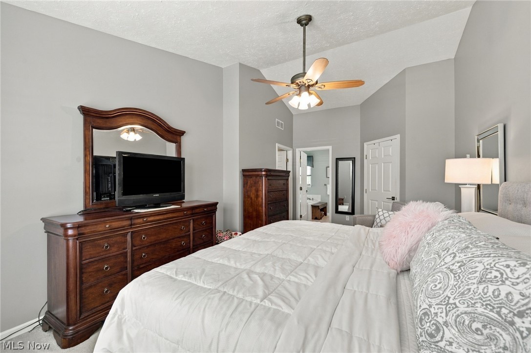 39280 Camelot Way Avon OH 44011