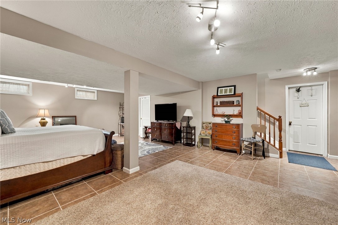 39280 Camelot Way Avon OH 44011