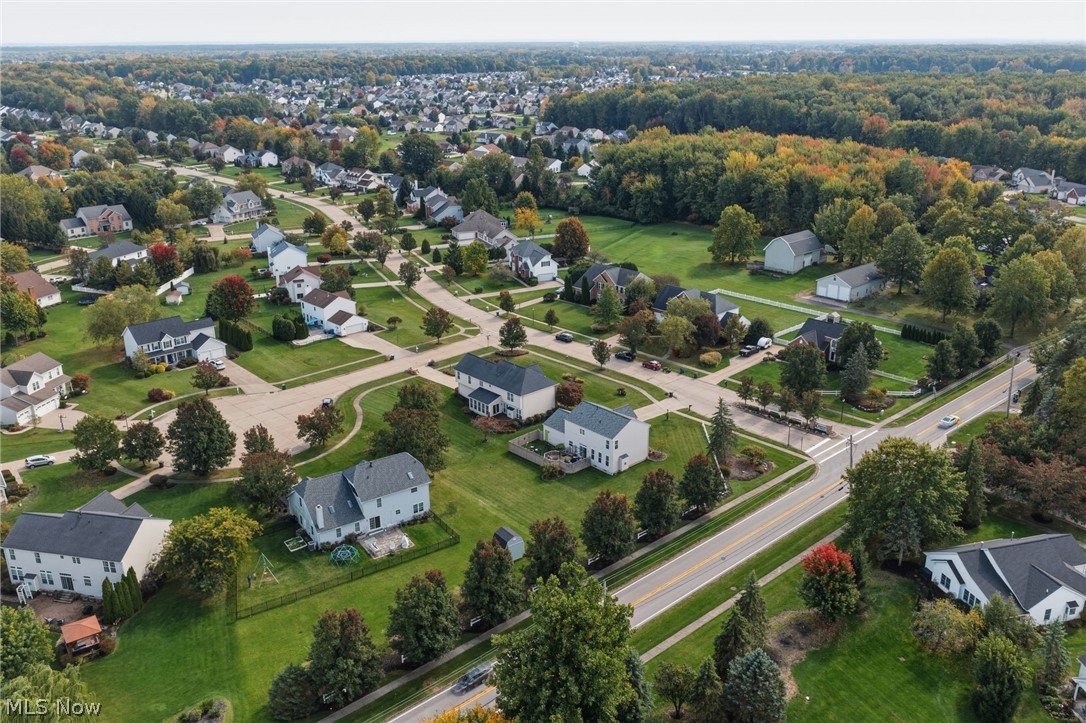 39280 Camelot Way Avon OH 44011