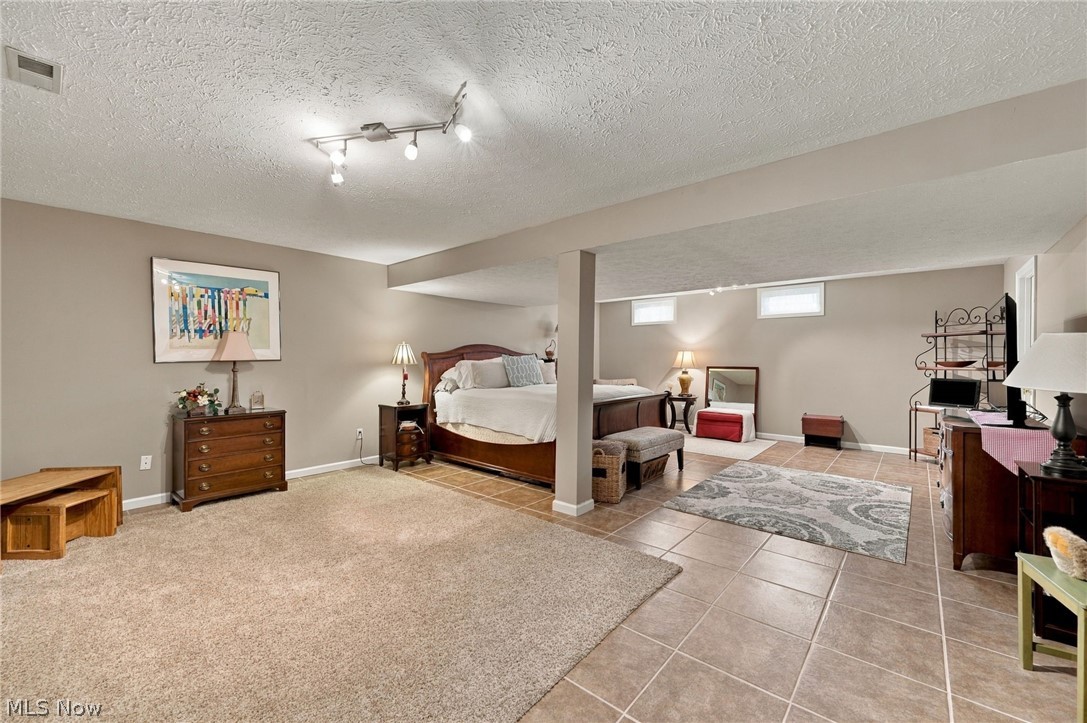 39280 Camelot Way Avon OH 44011