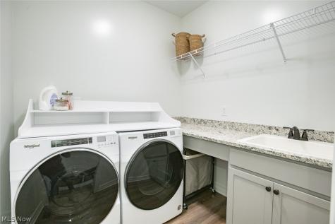 4055 Deer Lake Drive Medina OH 44256