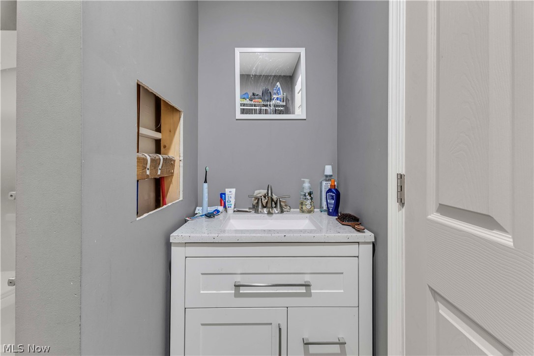 11179 Madison Road Huntsburg OH 44046