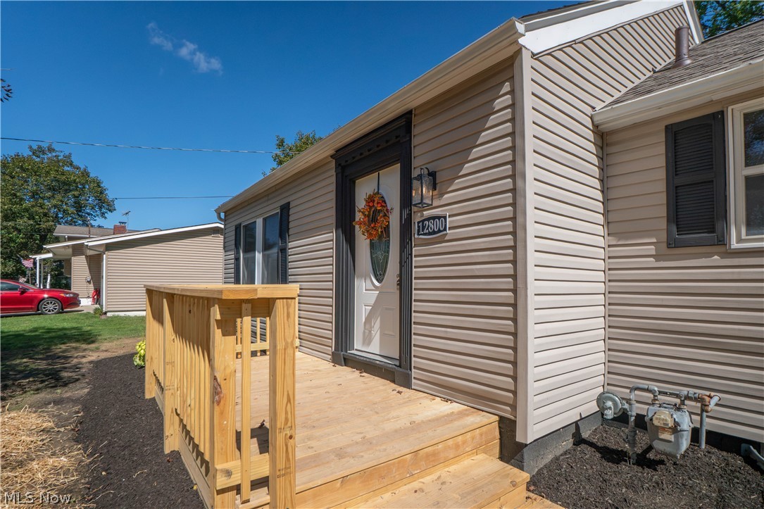 12800 Redwood Avenue NW Uniontown OH 44685