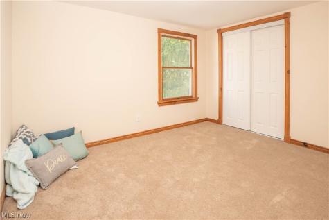 12800 Redwood Avenue NW Uniontown OH 44685