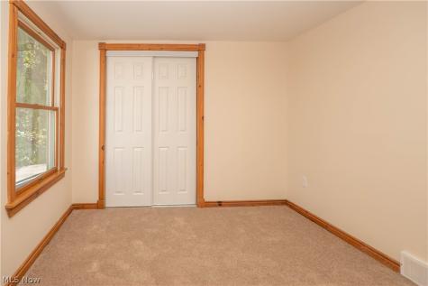 12800 Redwood Avenue NW Uniontown OH 44685