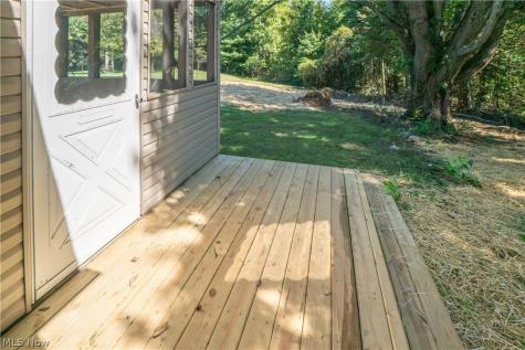 12800 Redwood Avenue NW Uniontown OH 44685