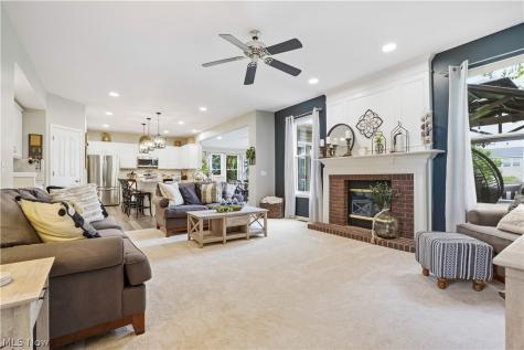 27212 Perry Circle Olmsted Twp OH 44138