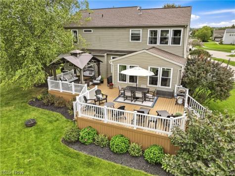 27212 Perry Circle Olmsted Twp OH 44138