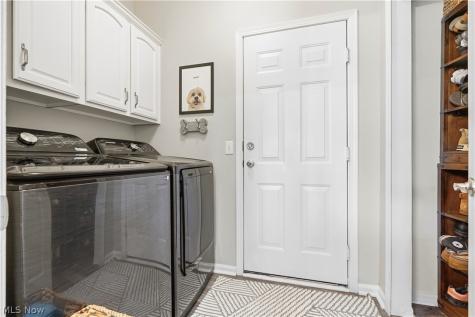 27212 Perry Circle Olmsted Twp OH 44138