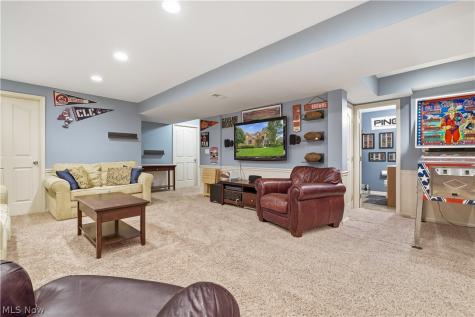 27212 Perry Circle Olmsted Twp OH 44138