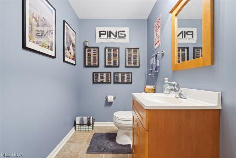 27212 Perry Circle Olmsted Twp OH 44138