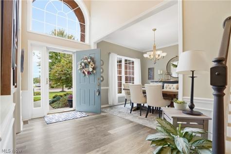 27212 Perry Circle Olmsted Twp OH 44138