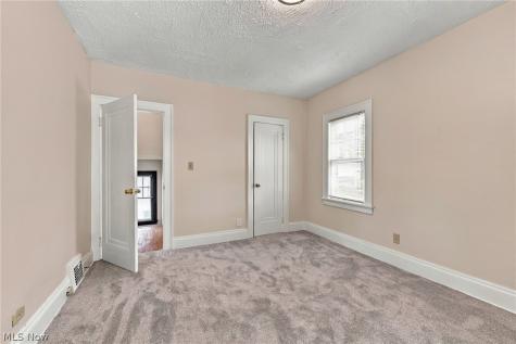 1734 Burgess Road Cleveland OH 44112