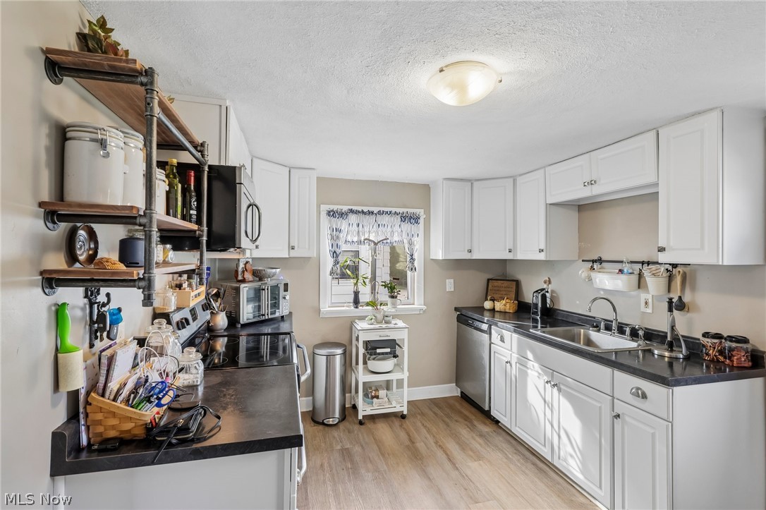 170 17th Street NW Barberton OH 44203