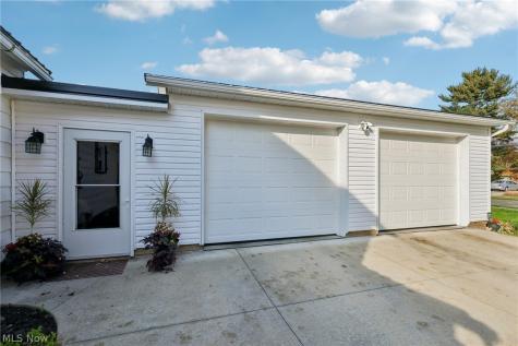 170 17th Street NW Barberton OH 44203