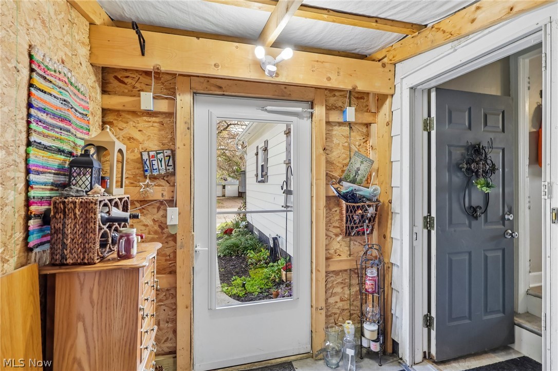 170 17th Street NW Barberton OH 44203