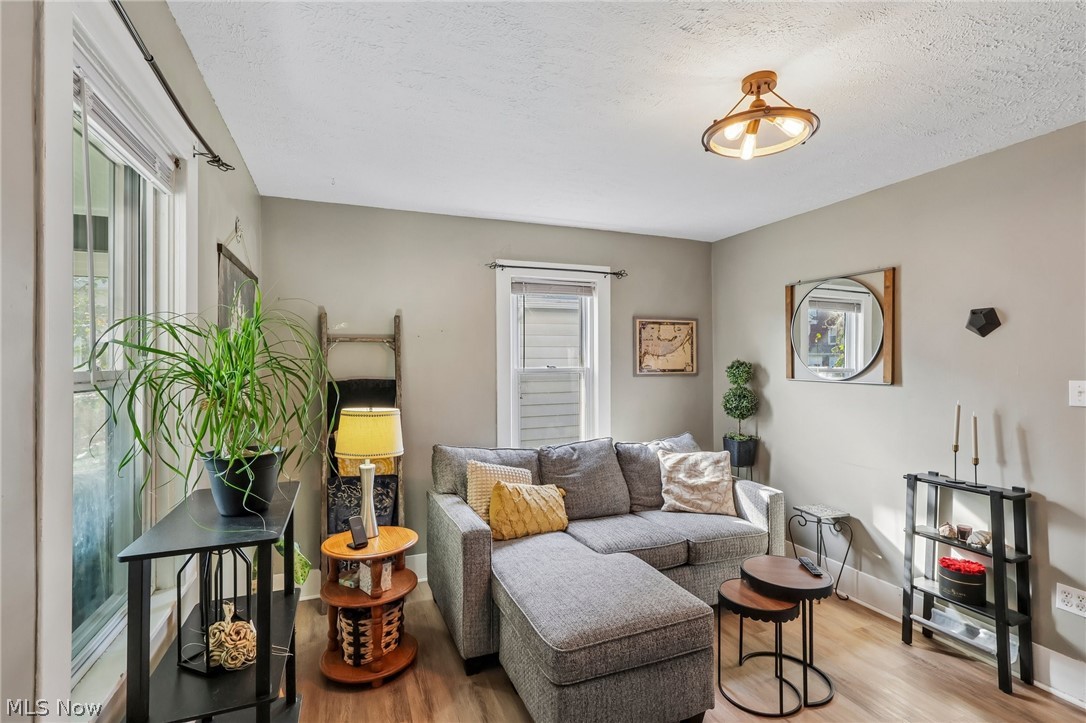 170 17th Street NW Barberton OH 44203