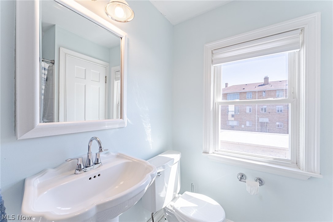 3342 W 155th Street Cleveland OH 44111