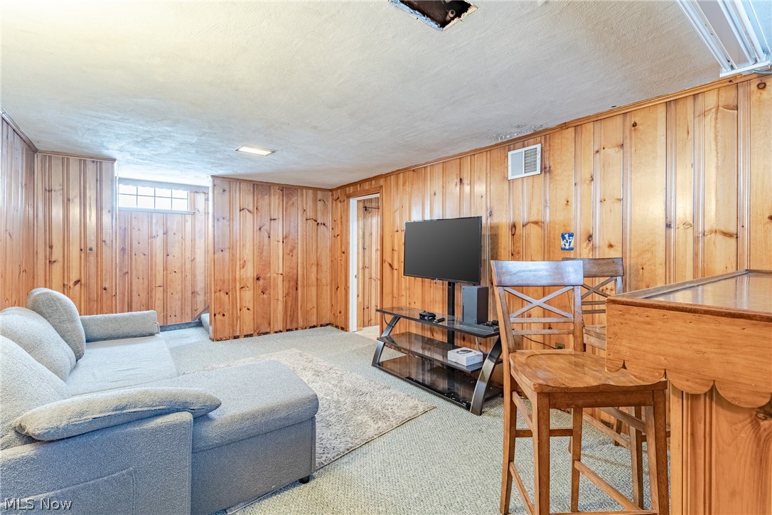 3342 W 155th Street Cleveland OH 44111