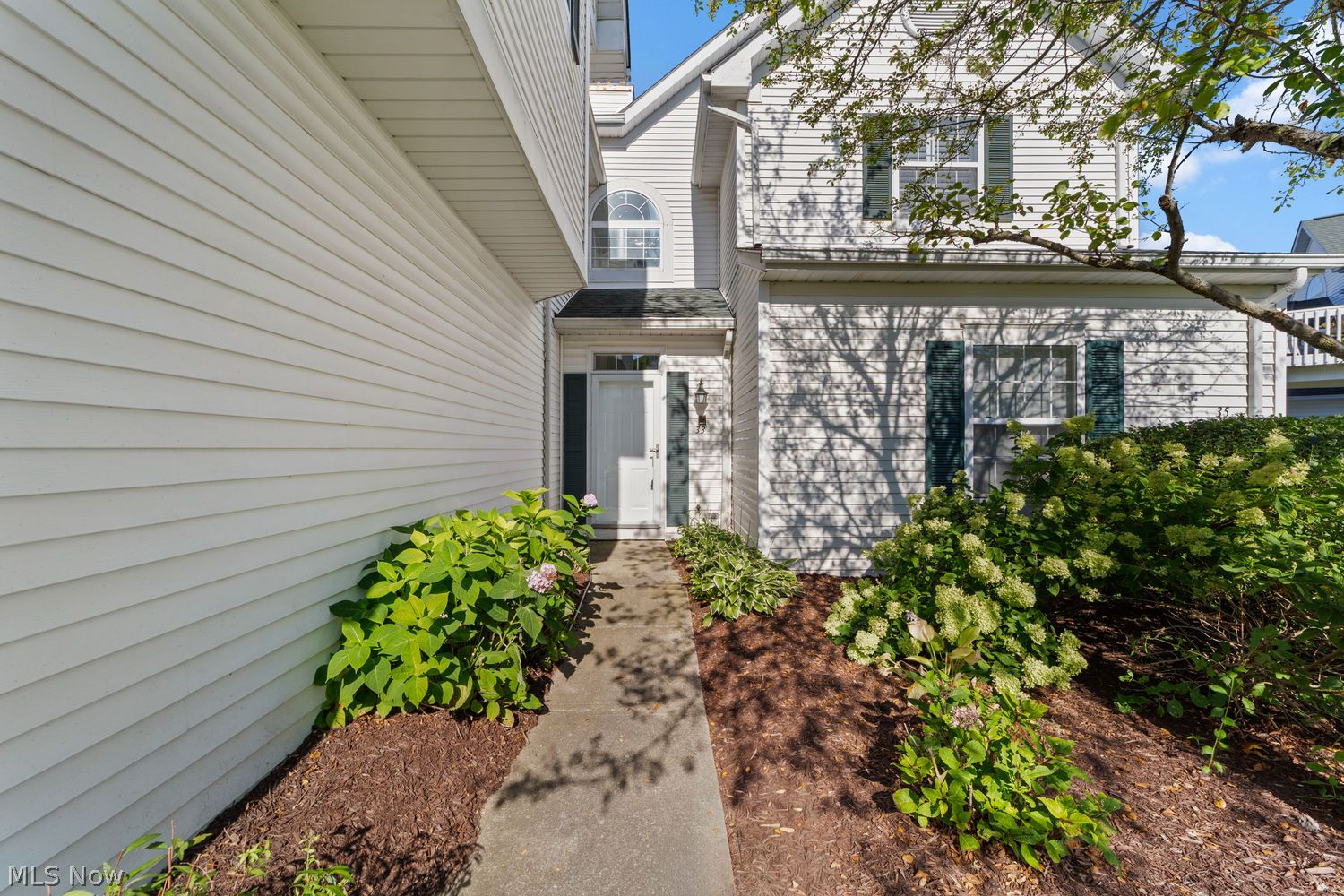 33 Vista Circle North Olmsted OH 44070