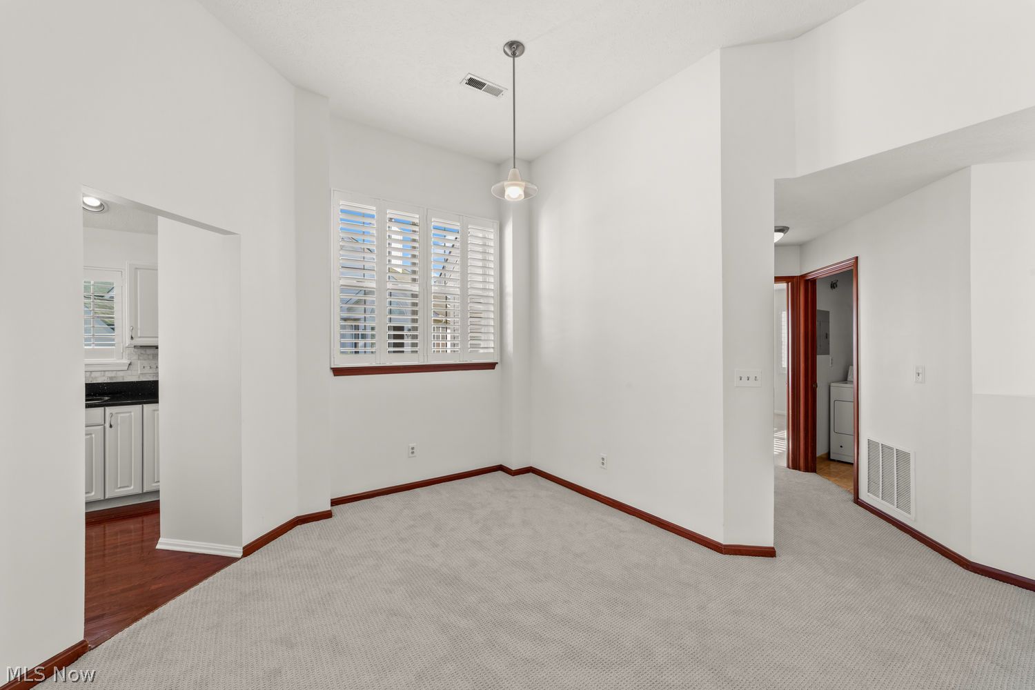 33 Vista Circle North Olmsted OH 44070