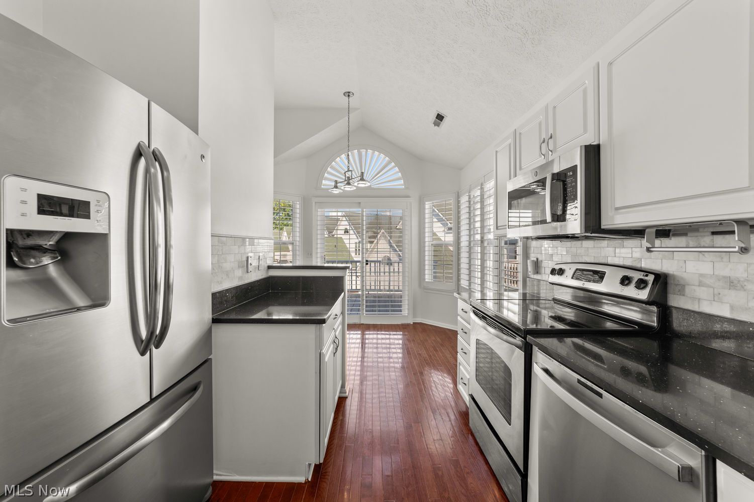 33 Vista Circle North Olmsted OH 44070