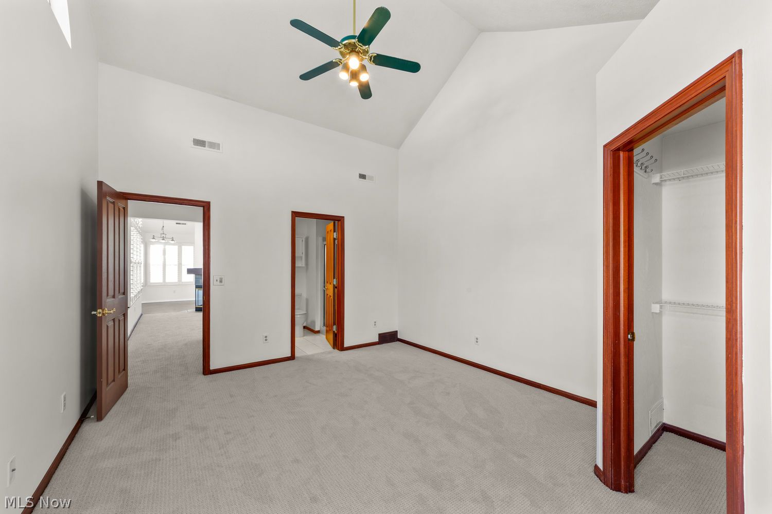 33 Vista Circle North Olmsted OH 44070