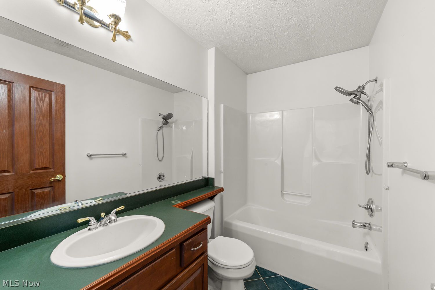 33 Vista Circle North Olmsted OH 44070