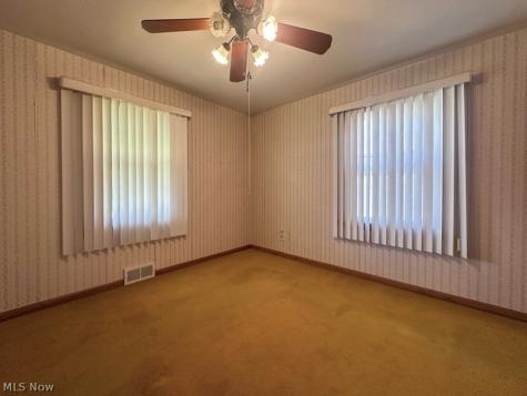 319 Summit Avenue Niles OH 44446