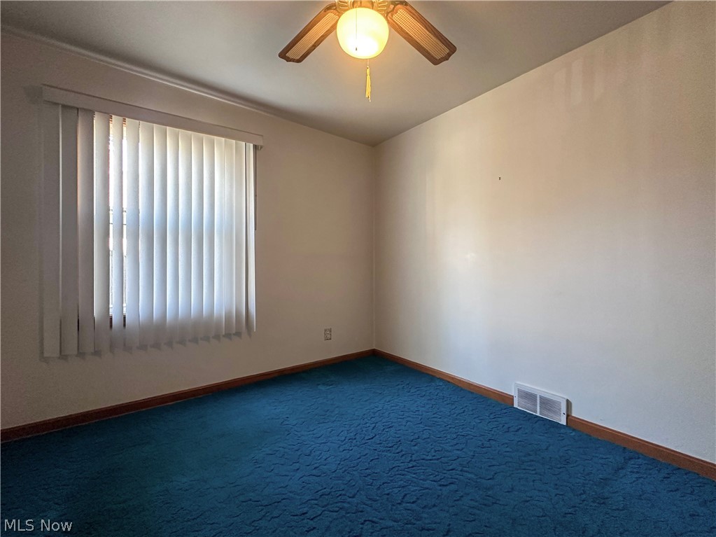 319 Summit Avenue Niles OH 44446
